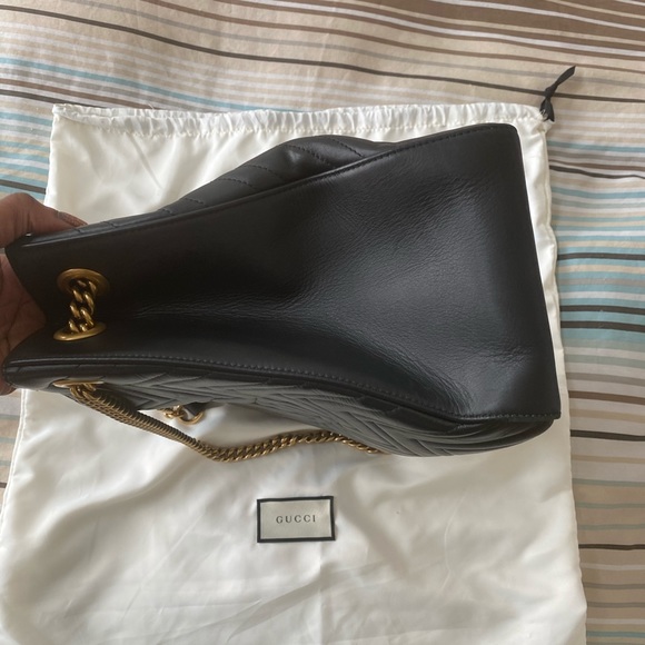 ❌❌Sold❌❌ GG MARMONT MATELASSE LEATHER SHOULDER BAG - Picture 8 of 12